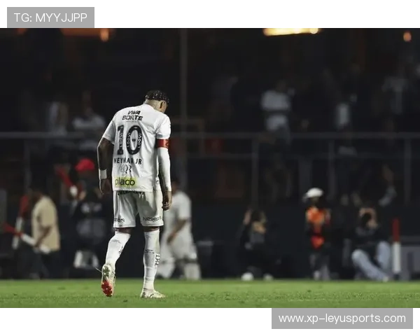 内马尔小角度搓射制造极大危险，巴西攻势如潮