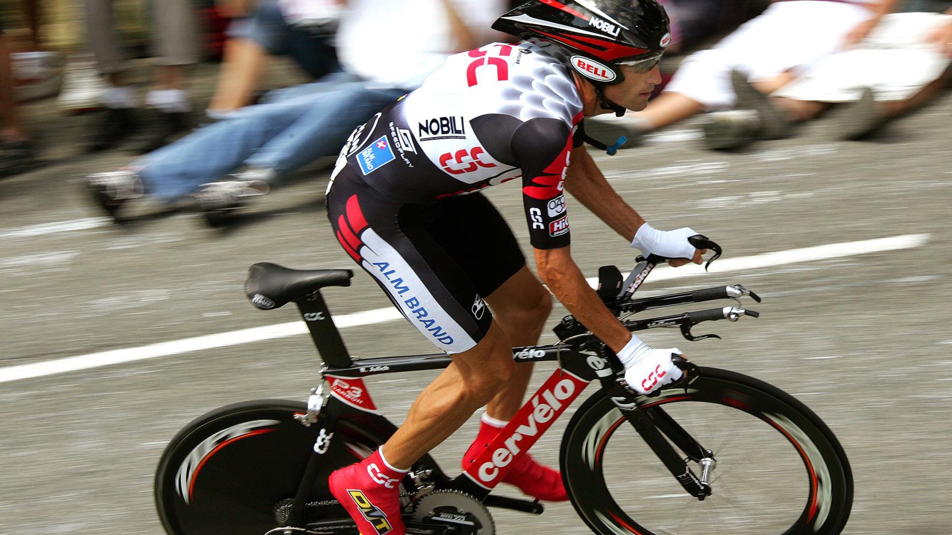 短跑项目训练技术突破刷新纪录可期，短跑技术动作要领视频